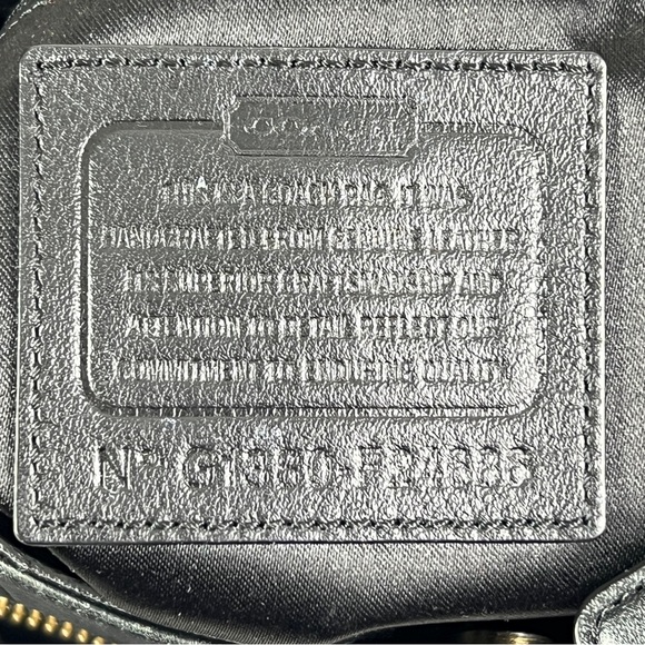 COACH Black Leather Soho Campbell Hobo Shoulder Bag Brass Hardware Buckle Front - Picture 12 of 13